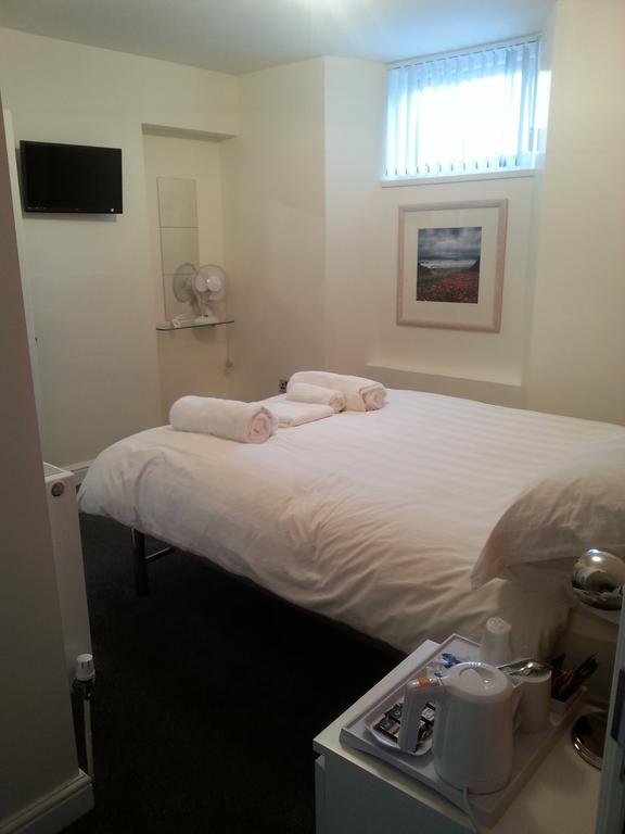 White Rose Guest House Tenby Pokój zdjęcie