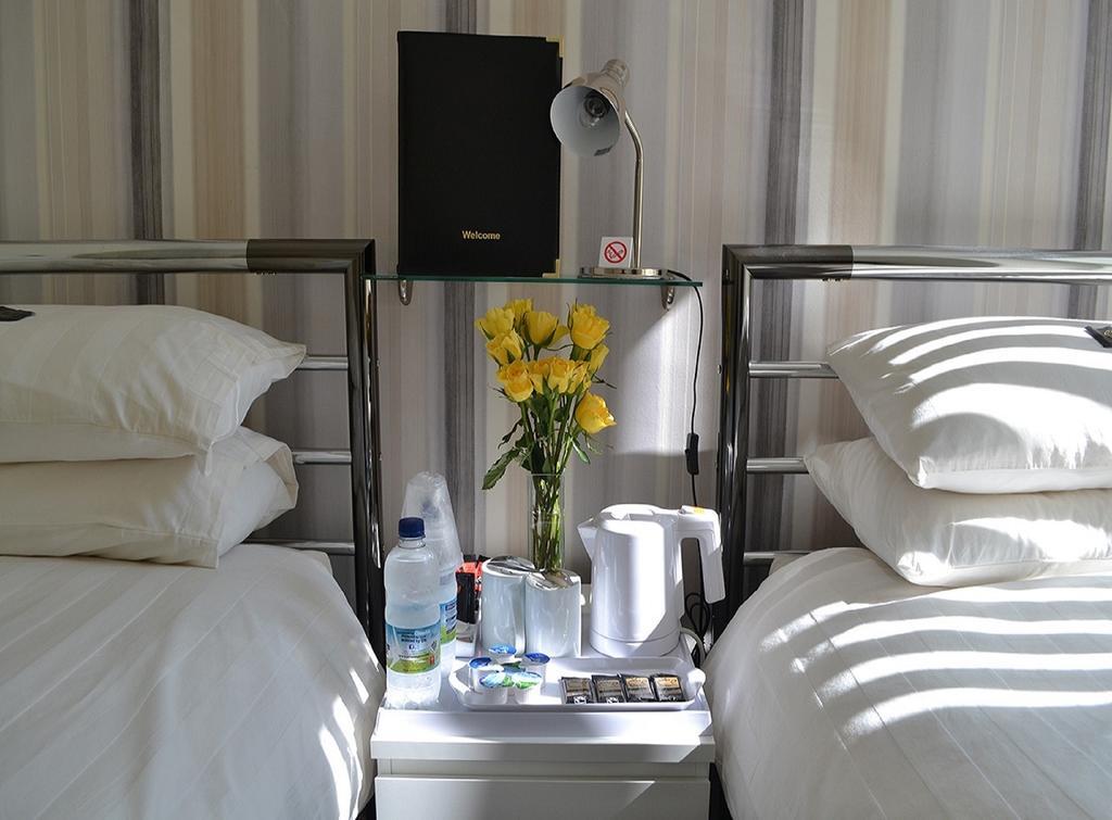 White Rose Guest House Tenby Pokój zdjęcie